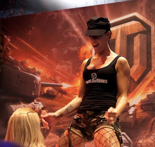 Обо всем - GamesCom 2011 Booth babes